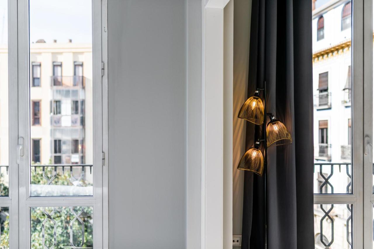 Precioso Piso En Pleno Centro De Granada Apartment Luaran gambar